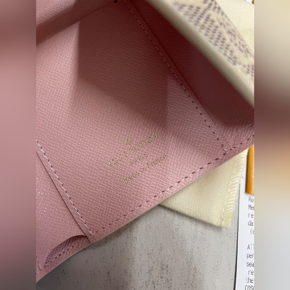 Louis Vuitton Victorine Wallet - Picture 14 of 14